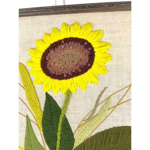 VTG Crewel Floral Sunflowers Needlepoint Framed 70's Fiber Wall Art 26"x32" - Picture 5 of 15